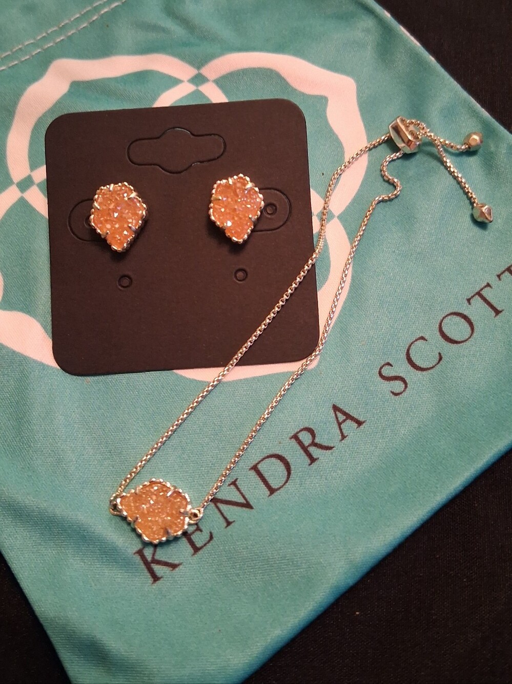 Kendra Scott Tess bracelet and earrings set